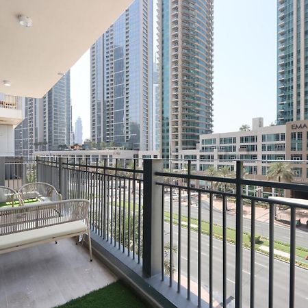 Livbnb - 2B With Modern Interiors, Emaar Boulevard Apartment Dubai Exterior photo